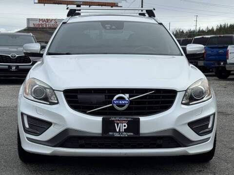 2016 Volvo XC60 T6 Drive-E R-Design Platinum