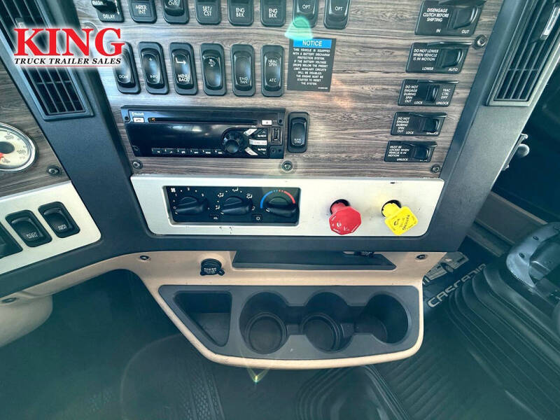 2019 Freightliner Coronado 122 SD