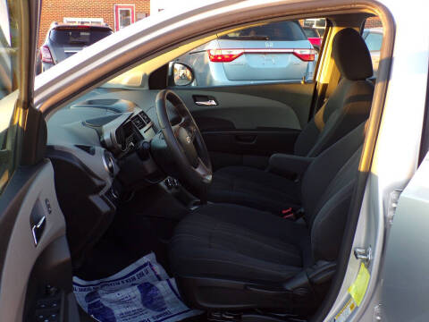 2016 Chevrolet Sonic LT Auto