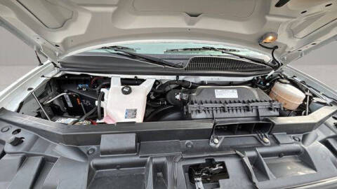 2022 Chevrolet Express LS 3500