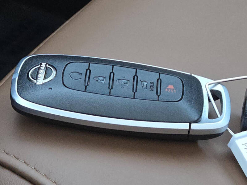 2024 Nissan Pathfinder Platinum