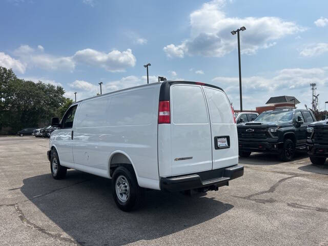 2025 Chevrolet Express 2500