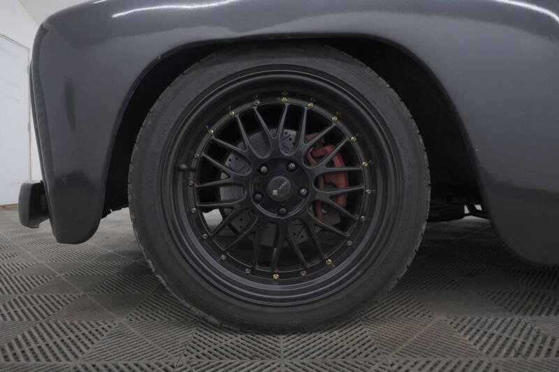 1950 International L-120