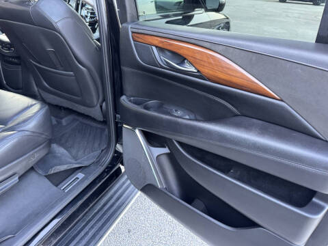 2018 Cadillac Escalade ESV Premium Luxury