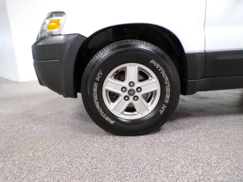 2005 Ford Escape XLS