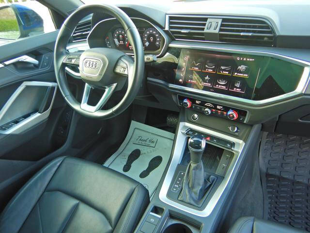 2024 Audi Q3 quattro S line Premium 45 TFSI