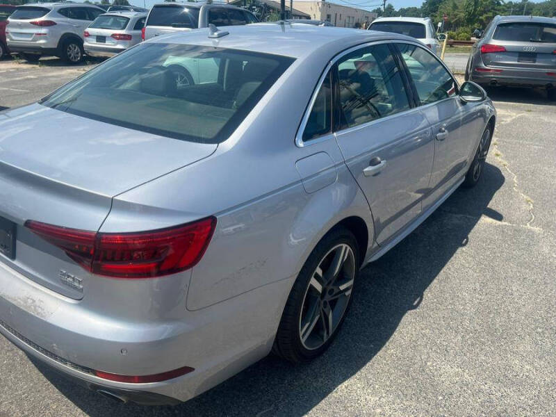 2017 Audi A4 2.0T quattro Premium Plus