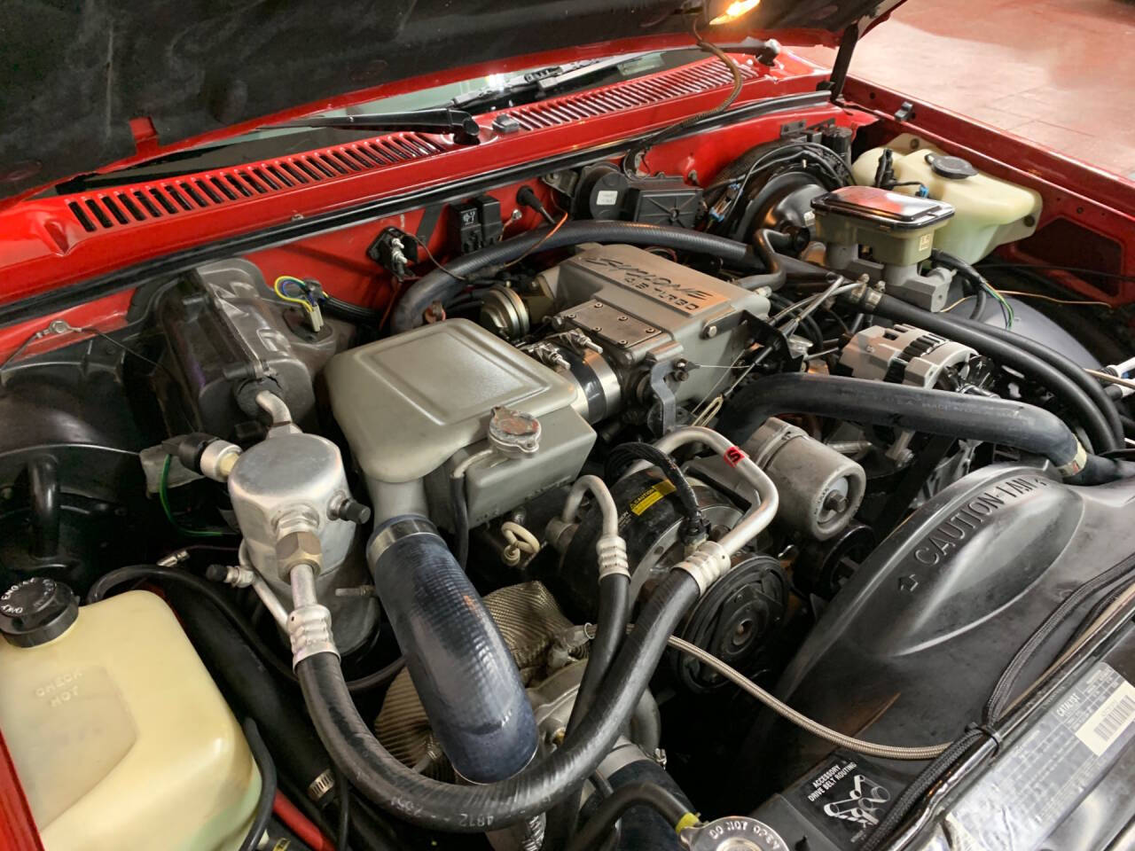1992 GMC Typhoon 15