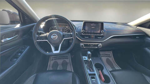 2021 Nissan Altima 2.5 SR