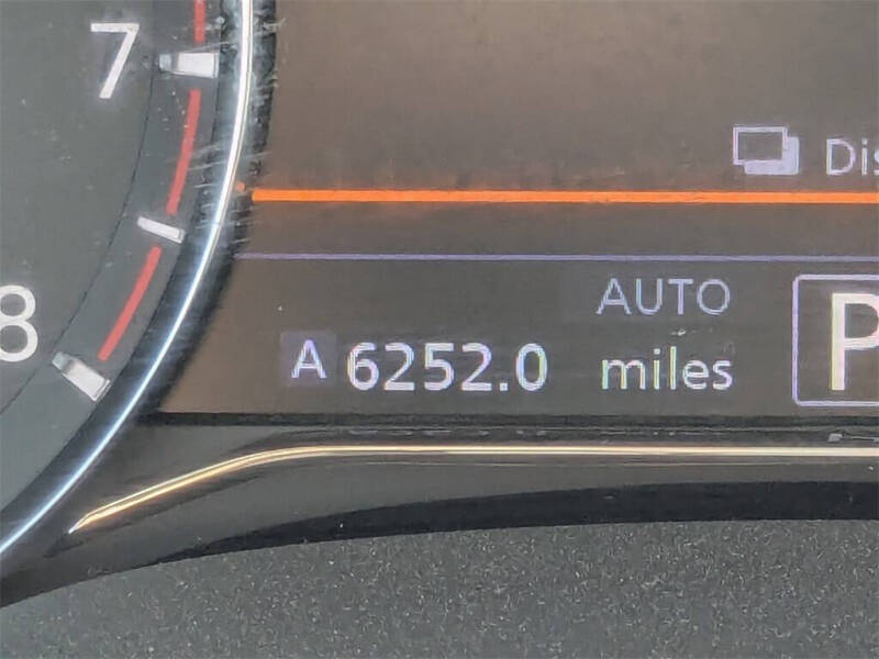 2021 Infiniti QX80 Luxe