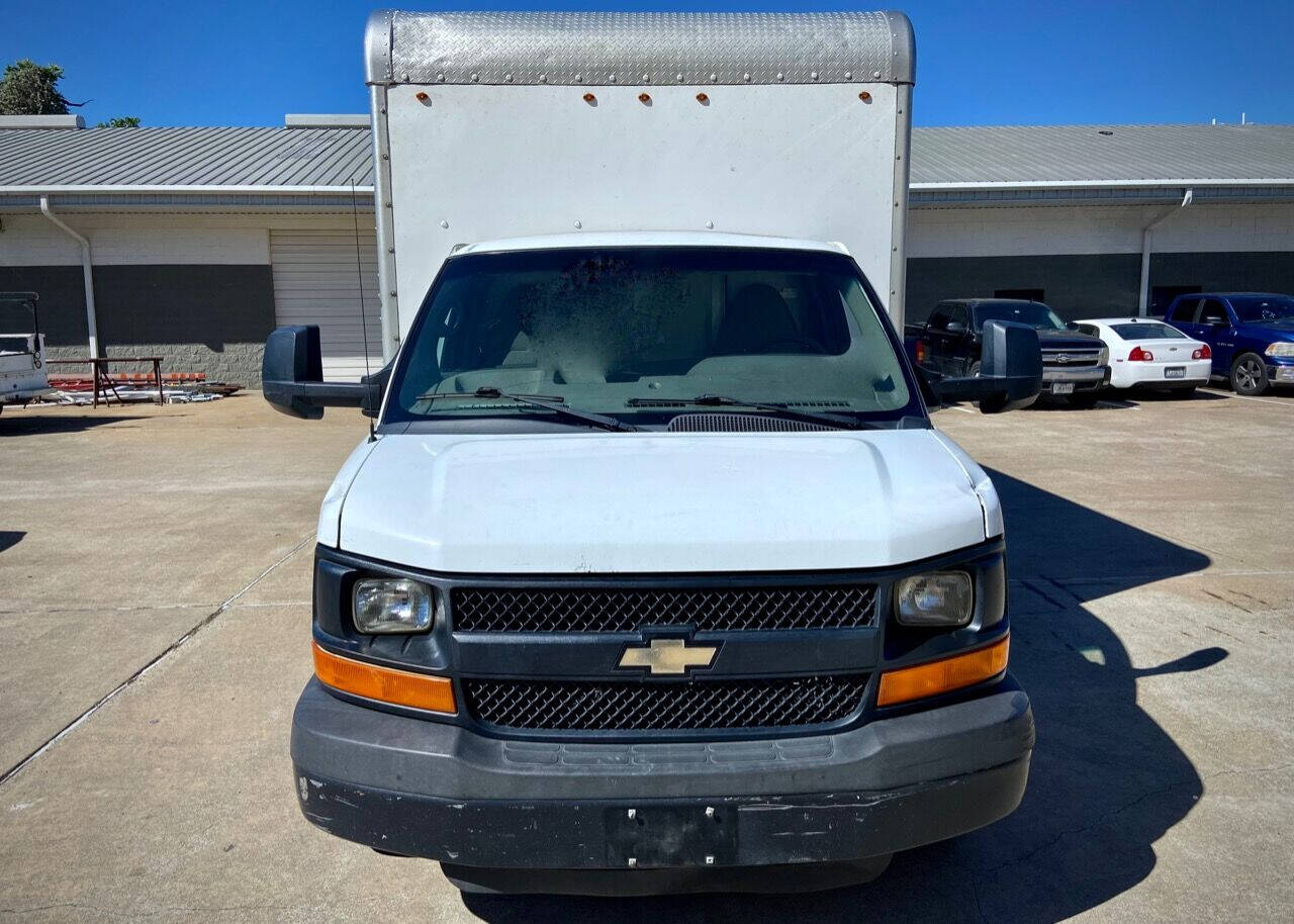 2015 Chevrolet Express 3