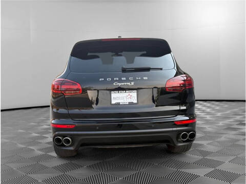 2016 Porsche Cayenne S E-Hybrid