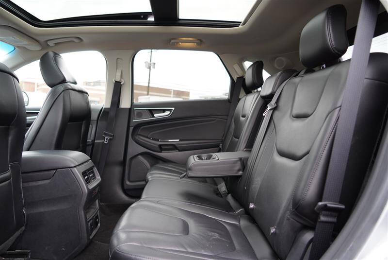 2020 Ford Edge Titanium