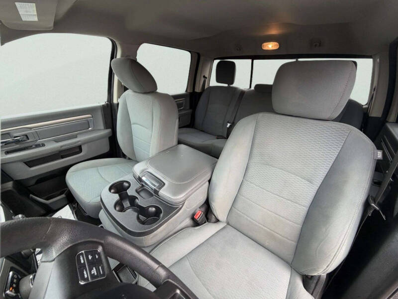2018 RAM 1500 SLT
