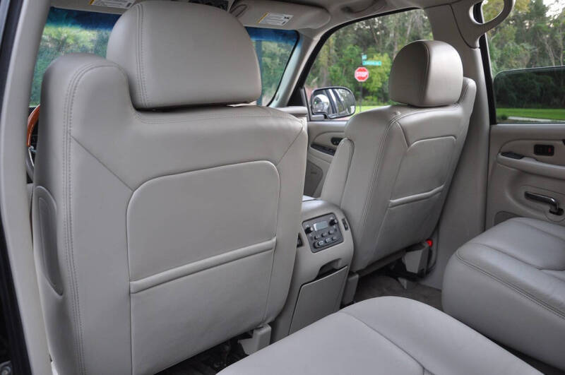 2003 Cadillac Escalade