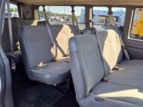 2025 Chevrolet Express LS 3500