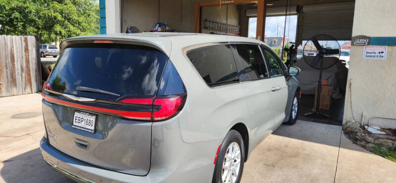 2023 Chrysler Pacifica Touring L