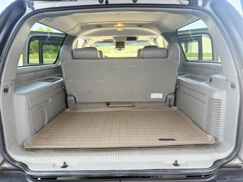2004 GMC Yukon XL 1500 SLT