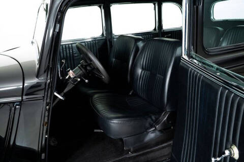 1933 Ford Super Deluxe