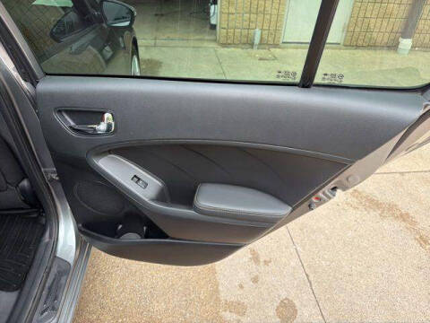 2016 Kia Forte5 LX