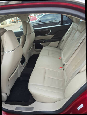 2019 Lincoln Continental Select