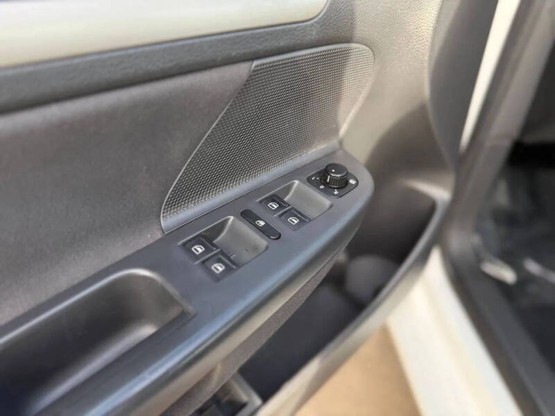 2009 Volkswagen Rabbit S PZEV