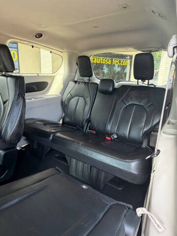 2020 Chrysler Pacifica Touring L