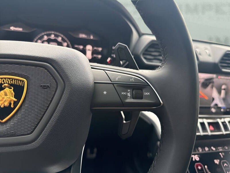2022 Lamborghini Urus