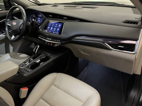 2023 Cadillac XT4 Luxury