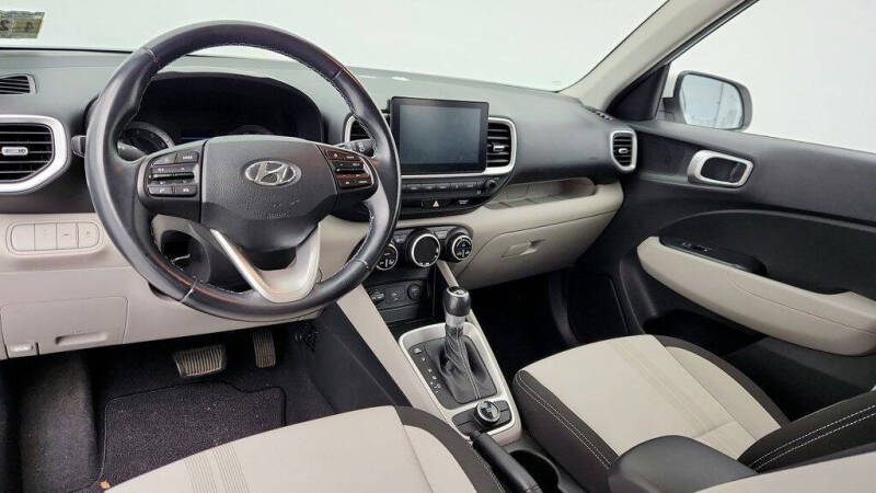 2021 Hyundai Venue SEL