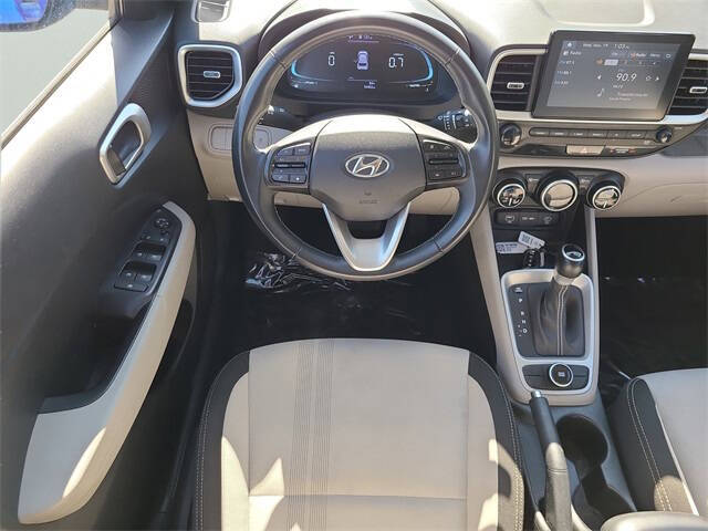 2024 Hyundai Venue SEL
