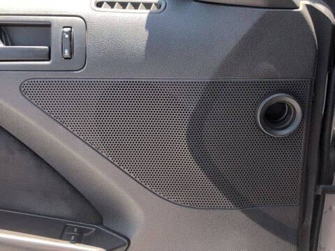 2012 Ford Mustang V6