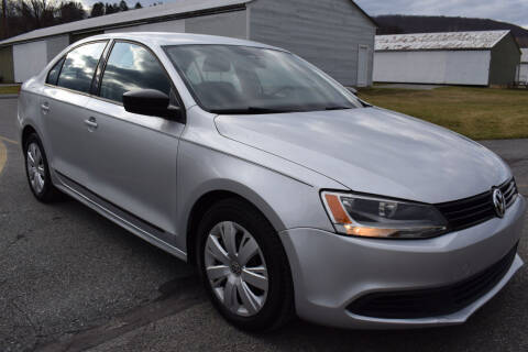 2013 Volkswagen Jetta for sale at CAR TRADE in Slatington PA