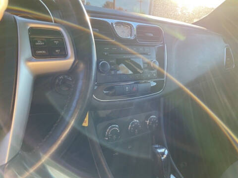 2012 Chrysler 200 Touring