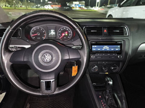 2013 Volkswagen Jetta SE