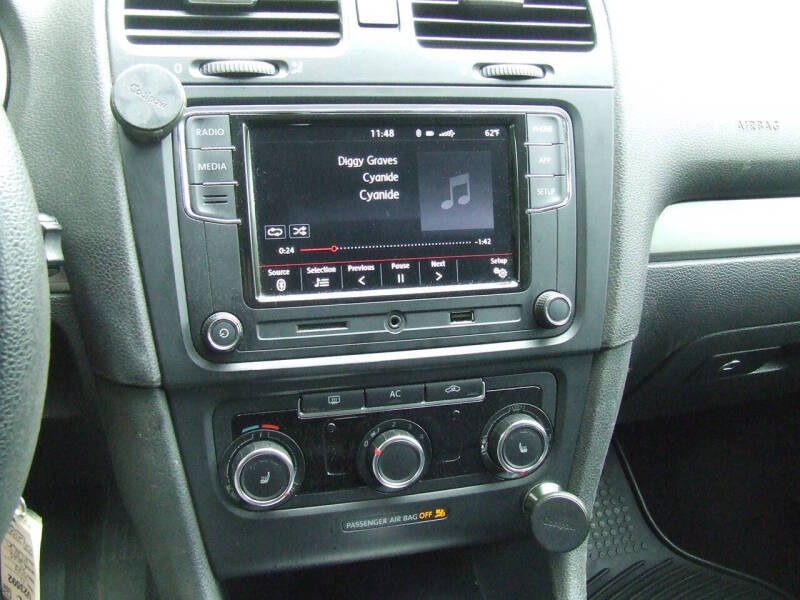 2011 Volkswagen Golf 2.5L PZEV