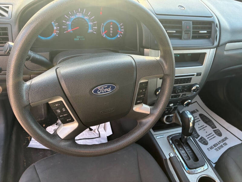 2012 Ford Fusion SE