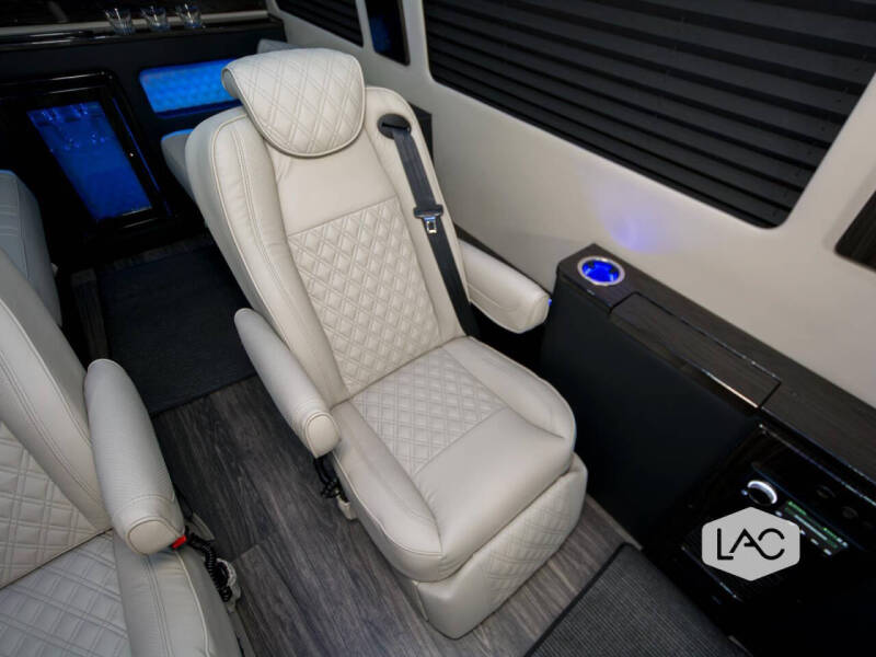 2024 Mercedes-Benz Sprinter 3500XD