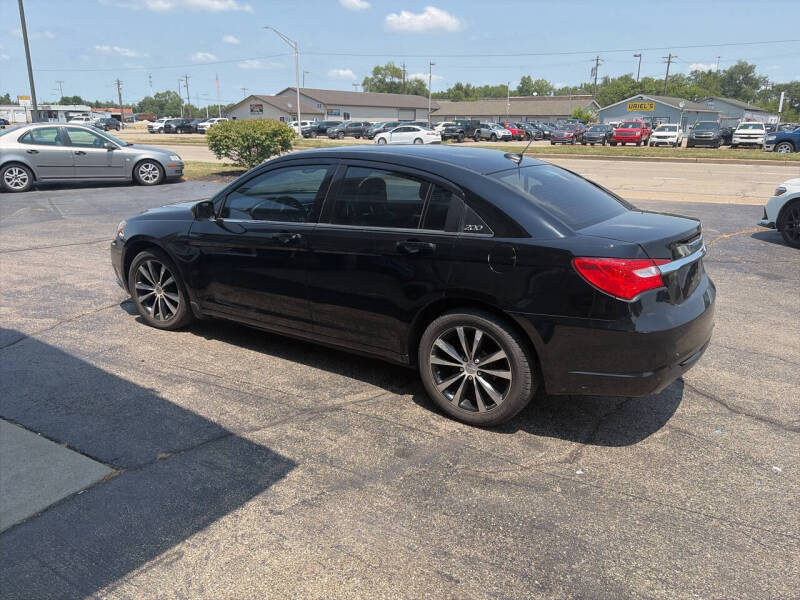 2011 Chrysler 200 S