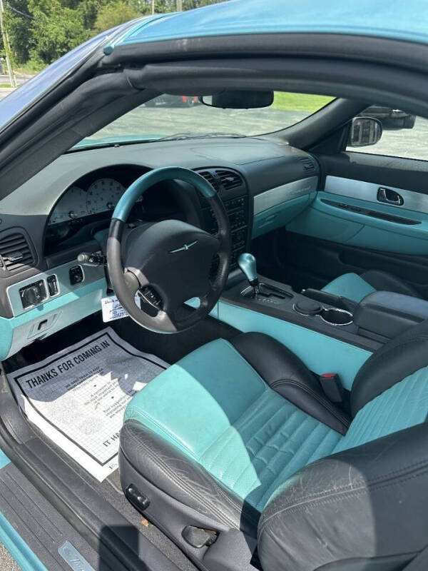 2002 Ford Thunderbird Deluxe