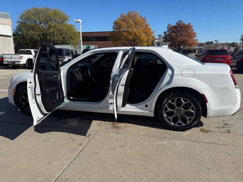2015 Chrysler 300 S