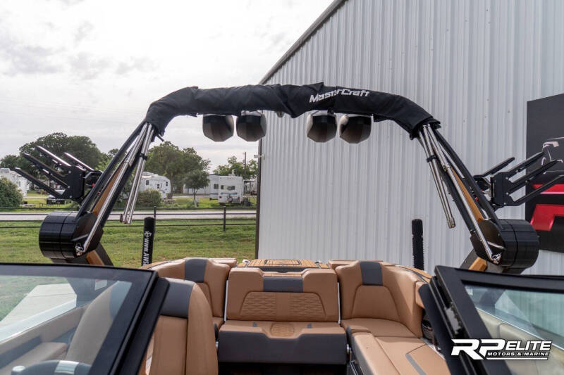 2025 MasterCraft X22