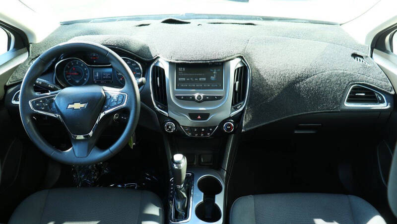 2018 Chevrolet Cruze LT Auto