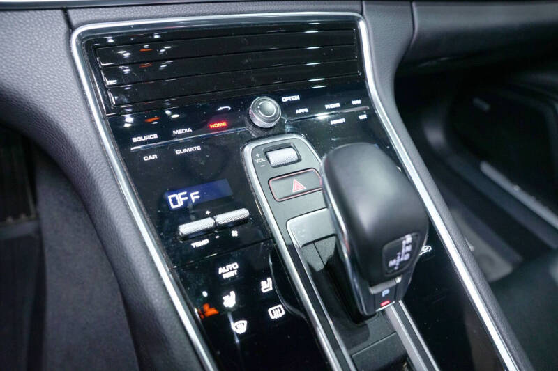 2018 Porsche Panamera 4S