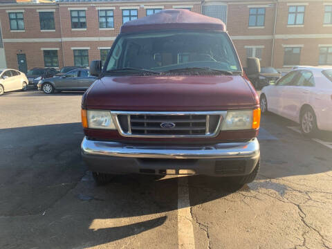 2005 Ford E-Series E-350 SD XLT