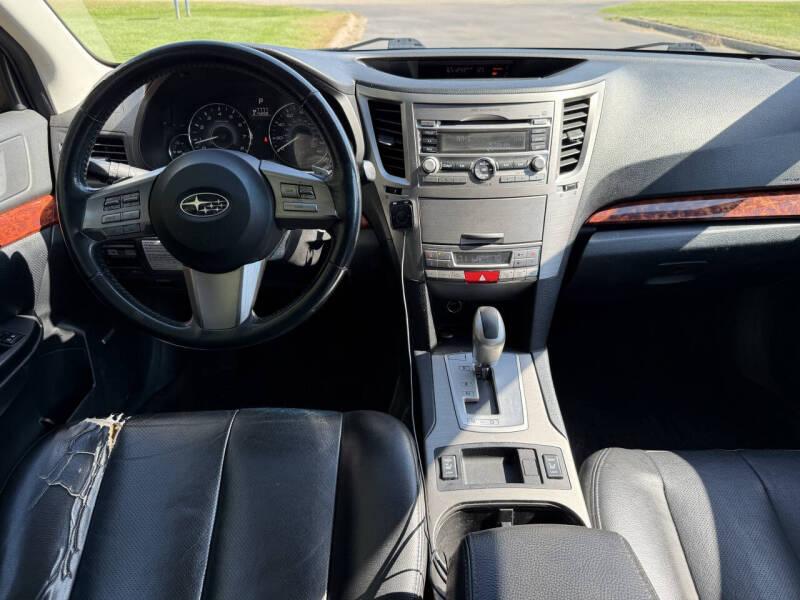2010 Subaru Outback 2.5i Limited