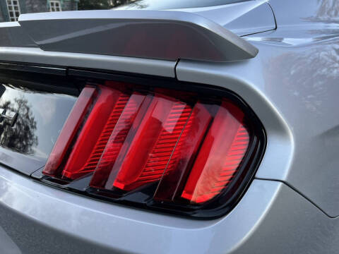 2015 Ford Mustang V6