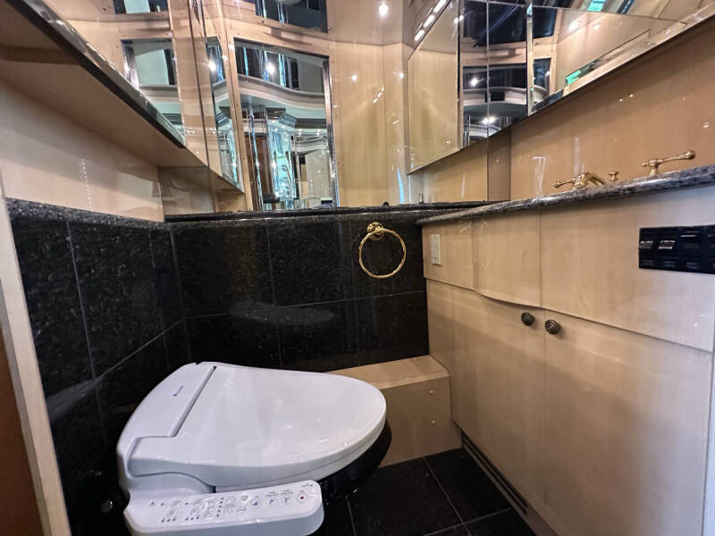 2001 Prevost Liberty