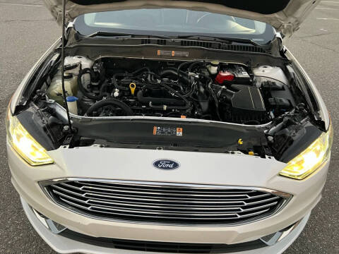2018 Ford Fusion SE