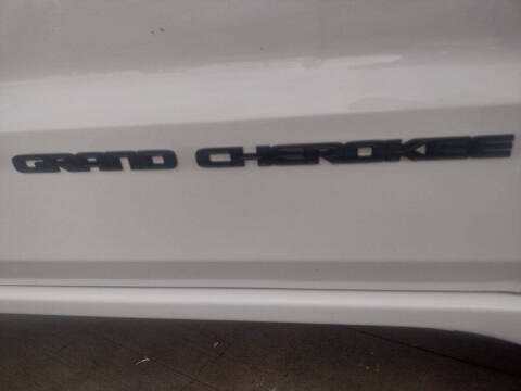 2020 Jeep Grand Cherokee Laredo